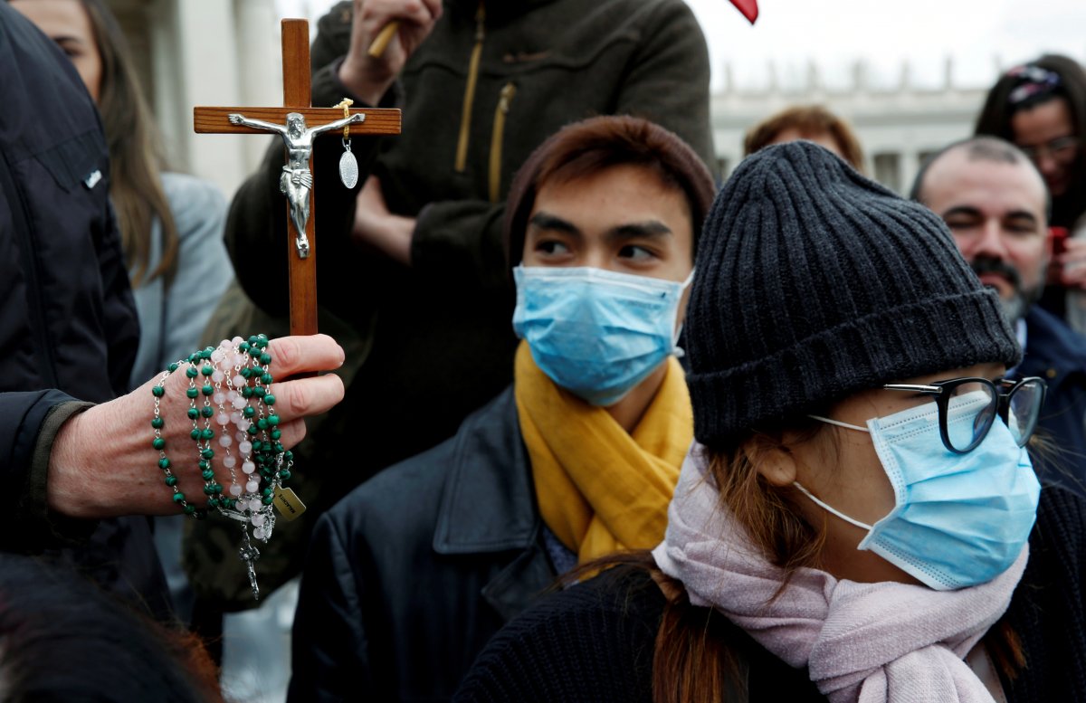 R Papa, pazar duasını canlı yayın ile gerçekleştirdi