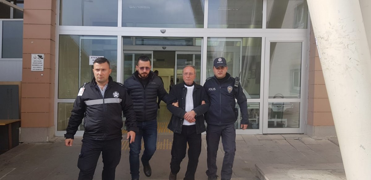 i İzmir'de eski eşi tarafından bıçaklanan kadın öldü