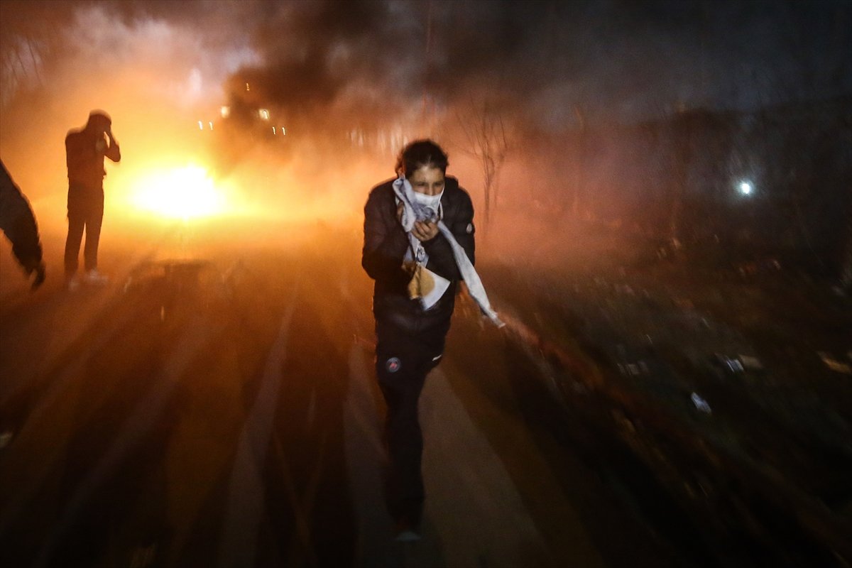 a AB'den Yunanistan'a: Sığınmacılara şiddeti soruşturun