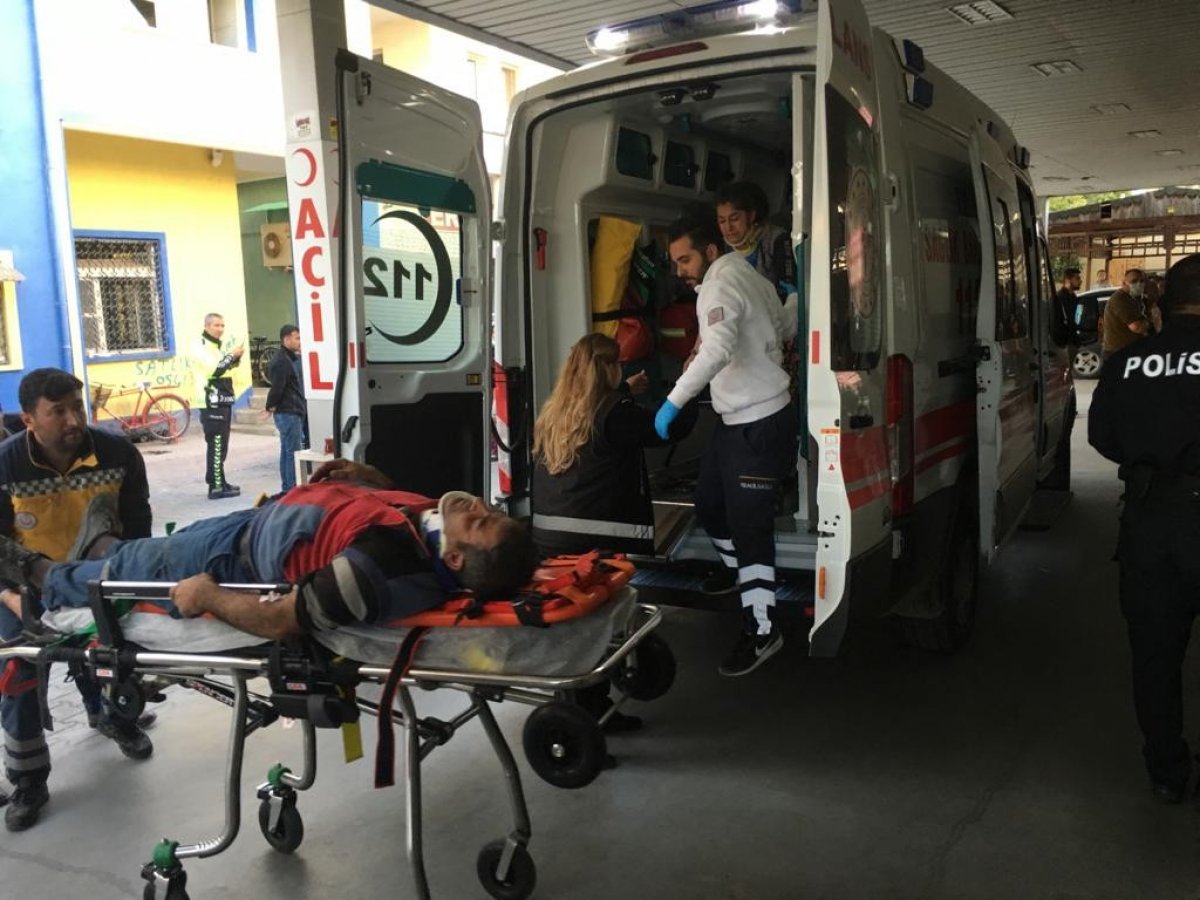 i İşçileri taşıyan minibüs kaza yaptı: 3 ölü 14 yaralı