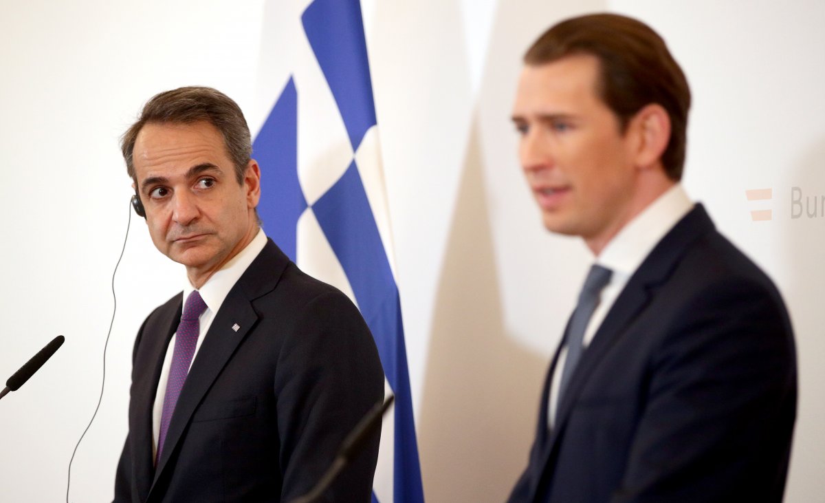 Göçmenleri durdurmak isteyen Kurz ve Miçotakis görüştü