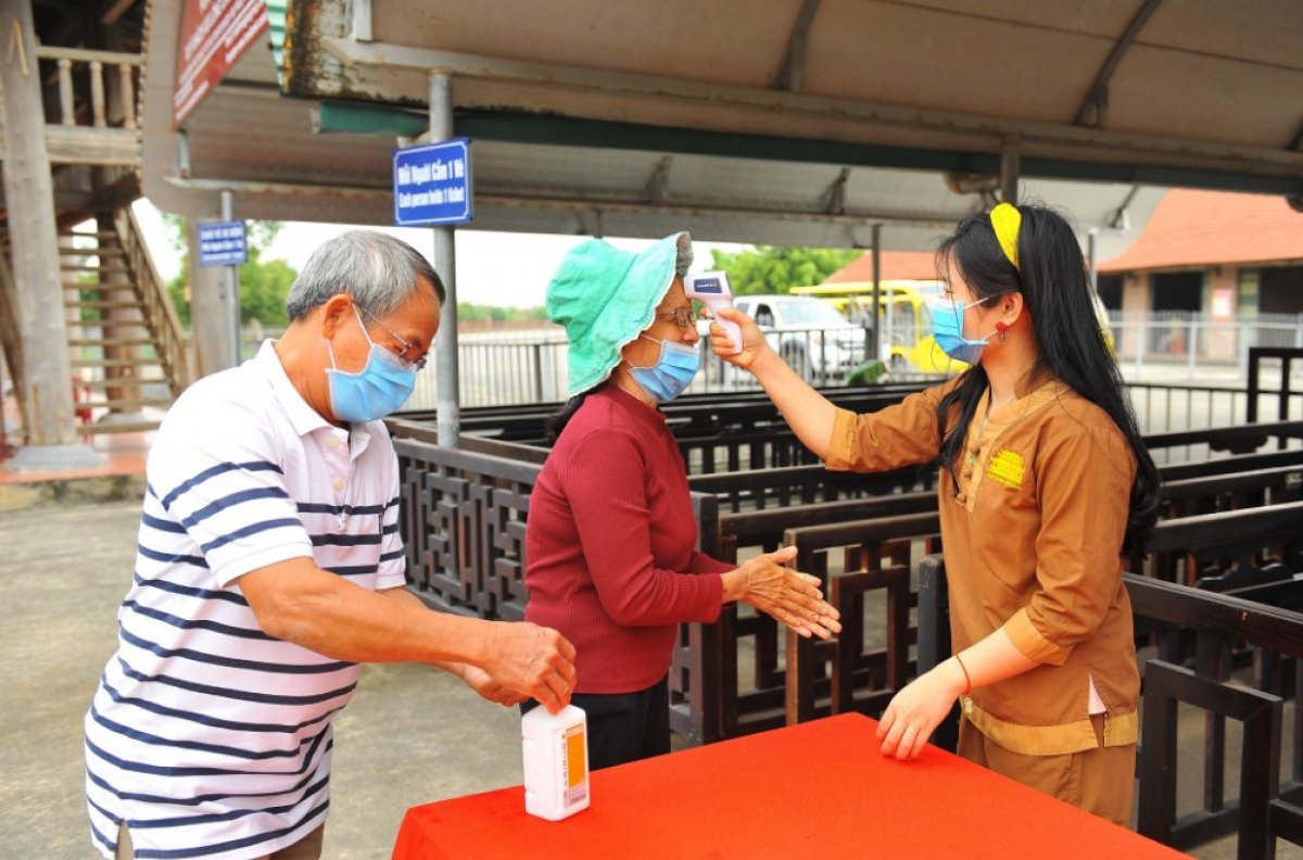 i Vietnam’da 2 yaşındaki bebek koronaya yakalandı