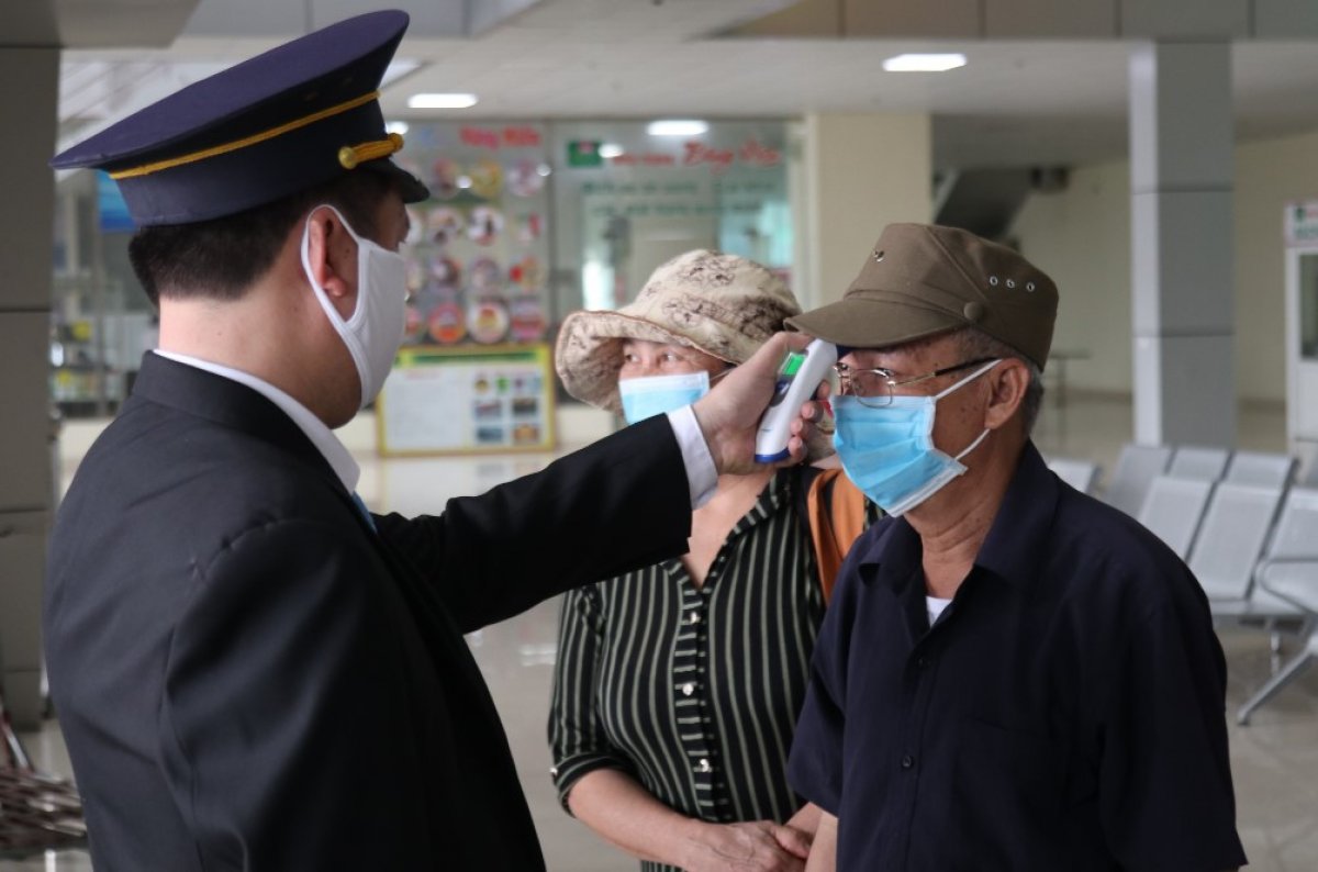 i Vietnam’da 2 yaşındaki bebek koronaya yakalandı