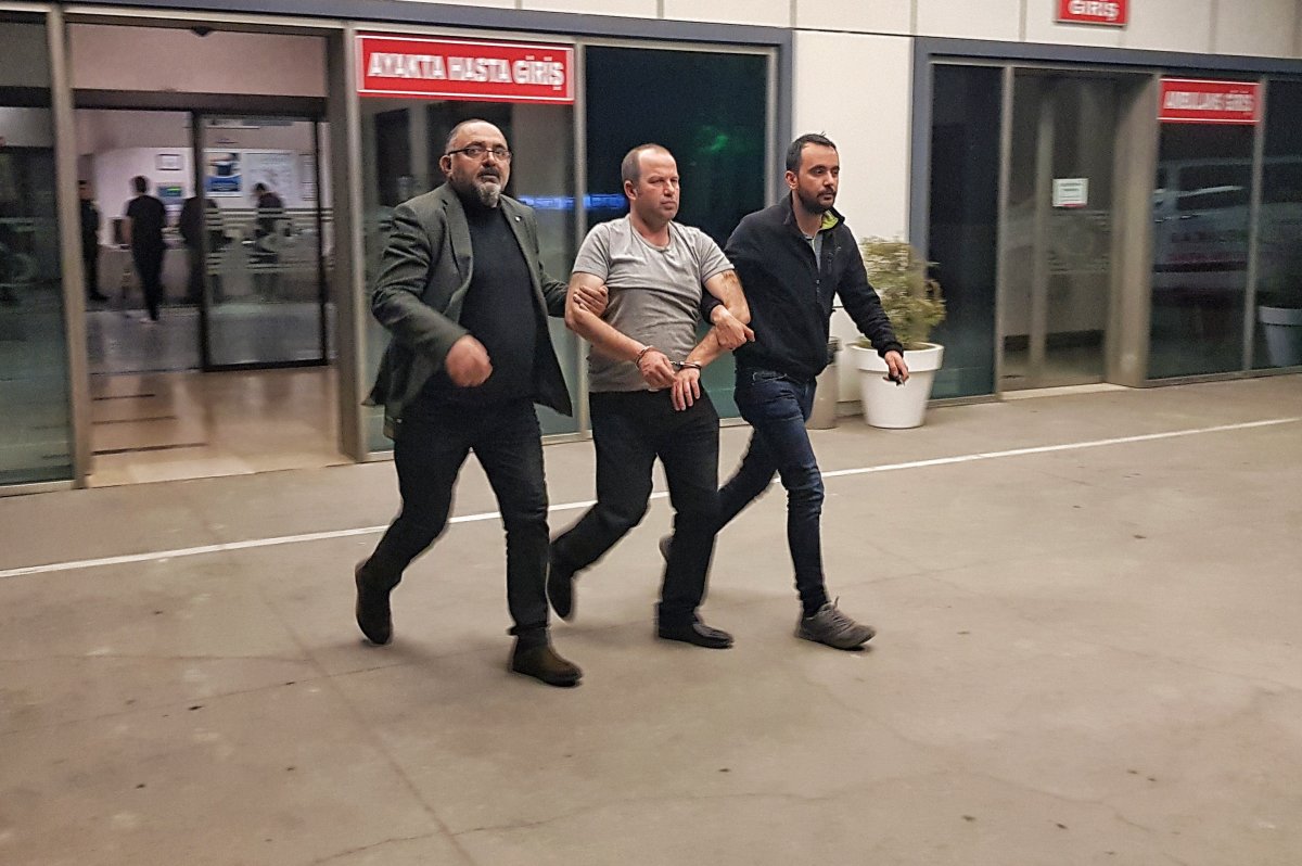 i Karabük'te bir kişi eşini başından vurdu