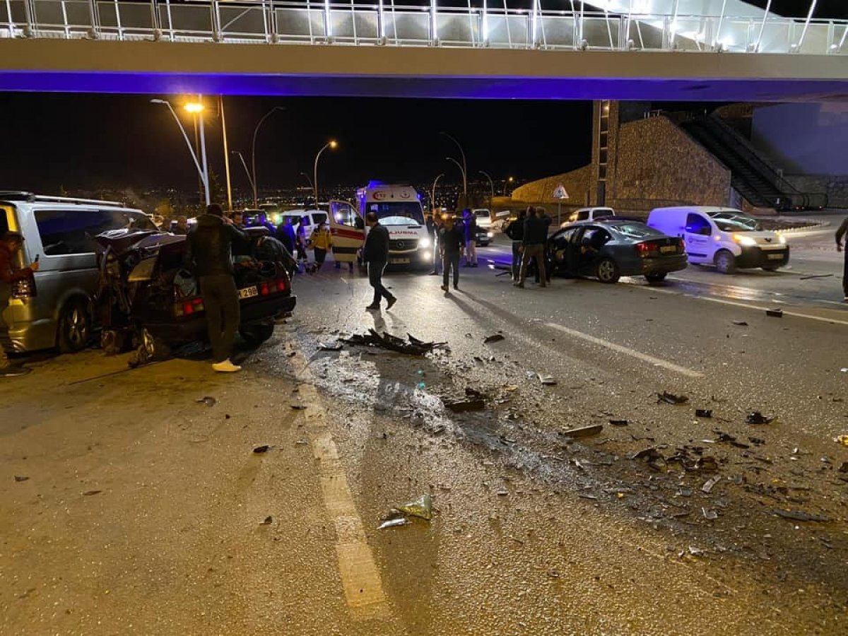 i Konya'da trafik kazasında 3 kişi öldü