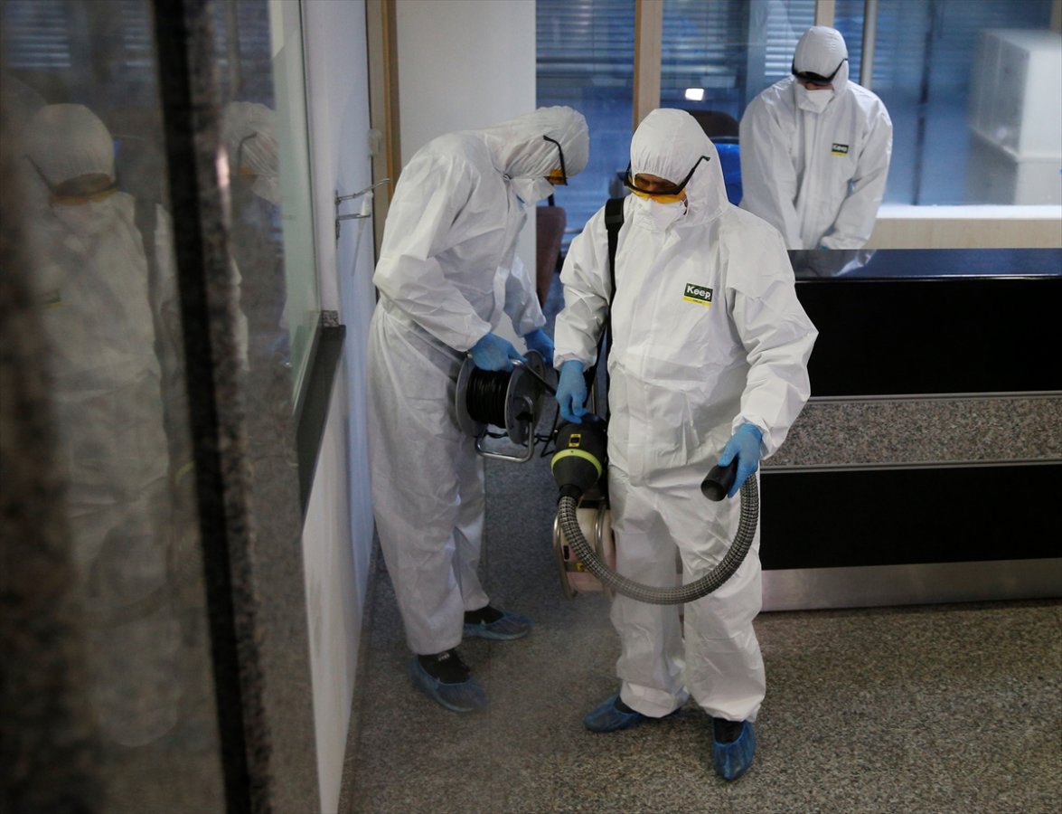 a TBMM koronavirüse karşı dezenfekte edildi