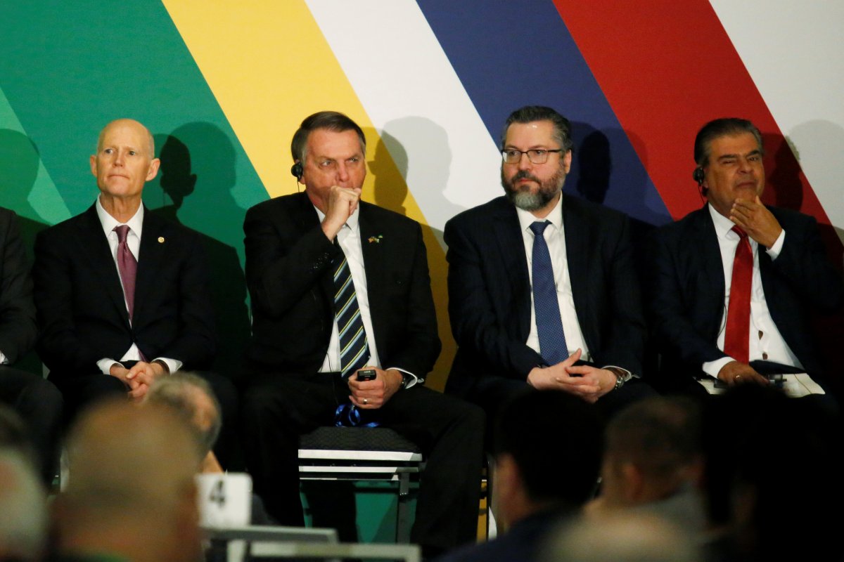 r Brezilya Devlet Başkanı korona şüphesiyle gözlem altında