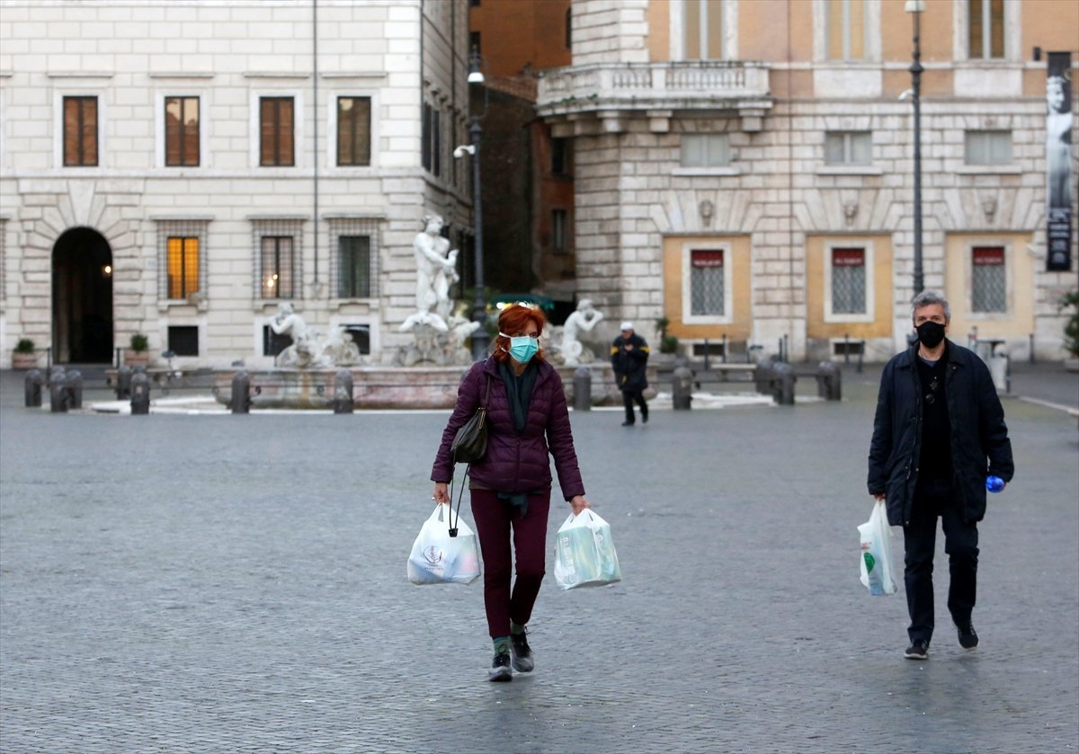 İtalya'da korona ölümleri durdurulamıyor