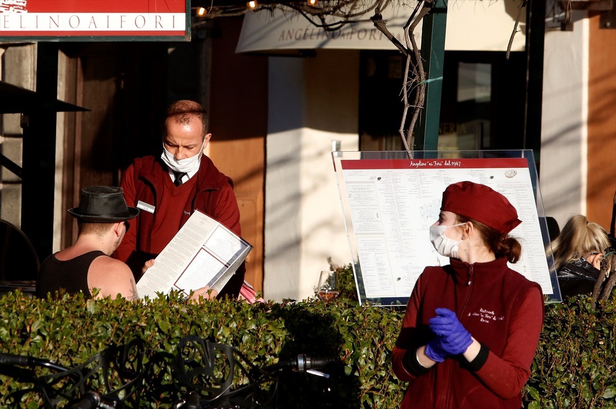İtalya'da korona ölümleri durdurulamıyor