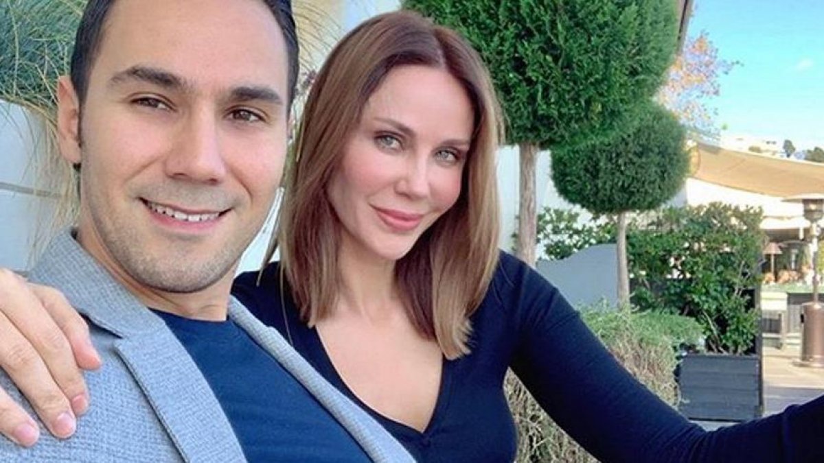 Demet Şener, 3 maddede aşkını anlattı