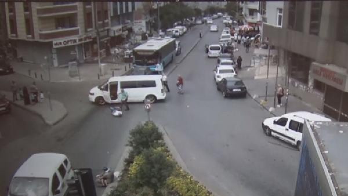 d İstanbul'da bir kişi yumrukla öldürüldü