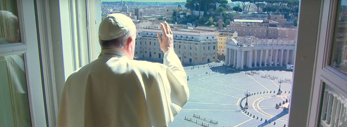Papa Francis boş meydanı kutsadı