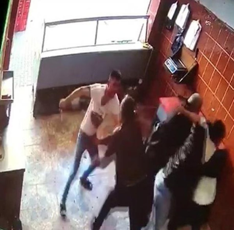 Adana'da bıçaklı cinayet