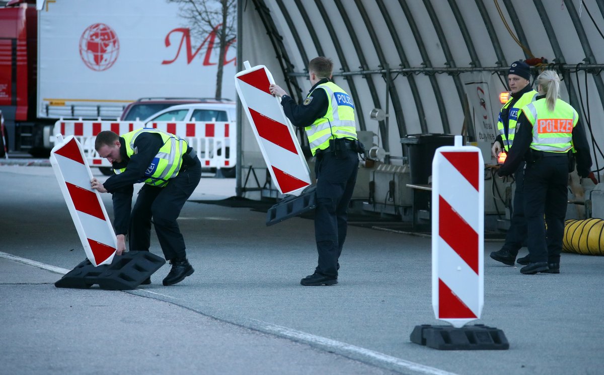 r Almanya sınırlarını 5 ülkeye kapattı