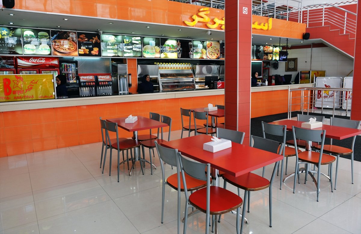 İran'da koronavirüs nedeniyle ölenlerin sayısı 853 oldu