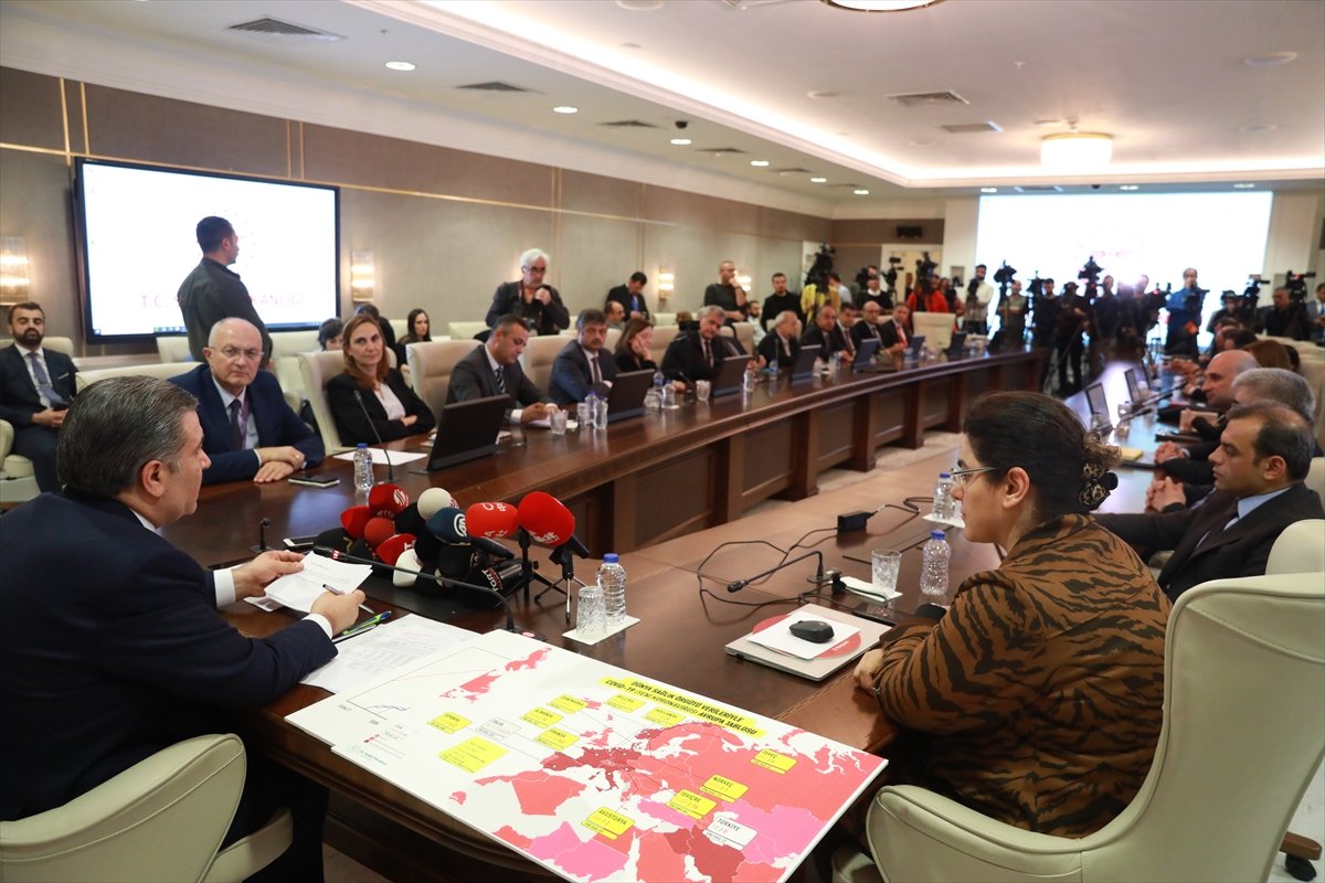 a Sağlık Bakanı Koca: Koronavirüs vaka sayısı 47’ye yükseldi