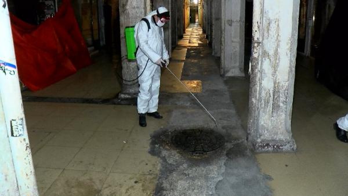 d Kapalıçarşı ikinci kez dezenfekte edildi