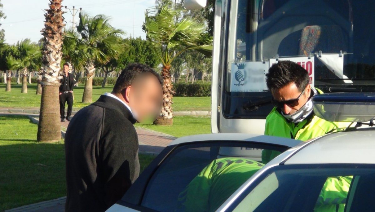 Antalya'da servis şoförü 1.77 promil alkollü yakalandı