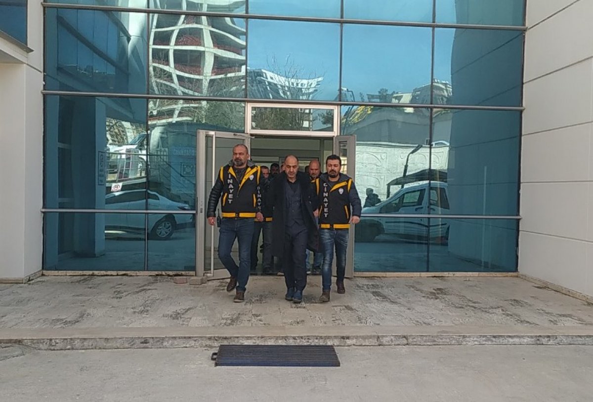 Bursa'da acilin kapısına bırakılan adamın katilleri yakalandı