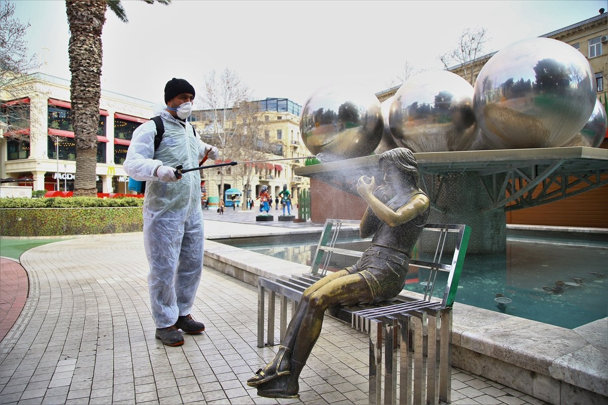 a Azerbaycan'da korona virüse karşı yeni önlemler
