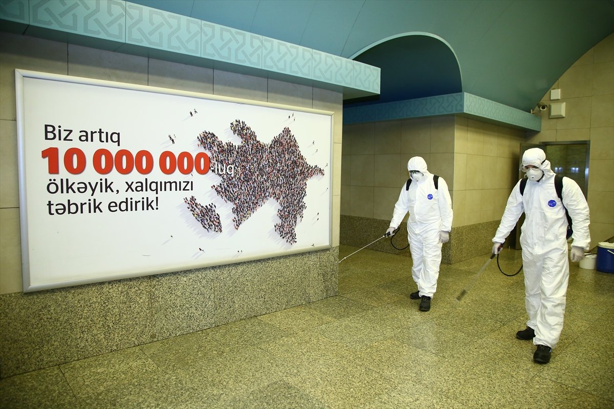 a Azerbaycan'da korona virüse karşı yeni önlemler