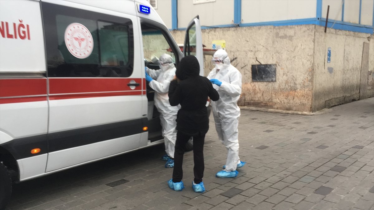 a Taksim'de karantinadan kaçan kadın yakalandı