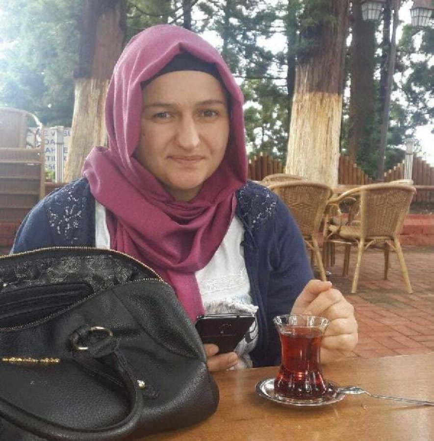 d Artvin'de asansör ile duvar arasında sıkışan kadın öldü