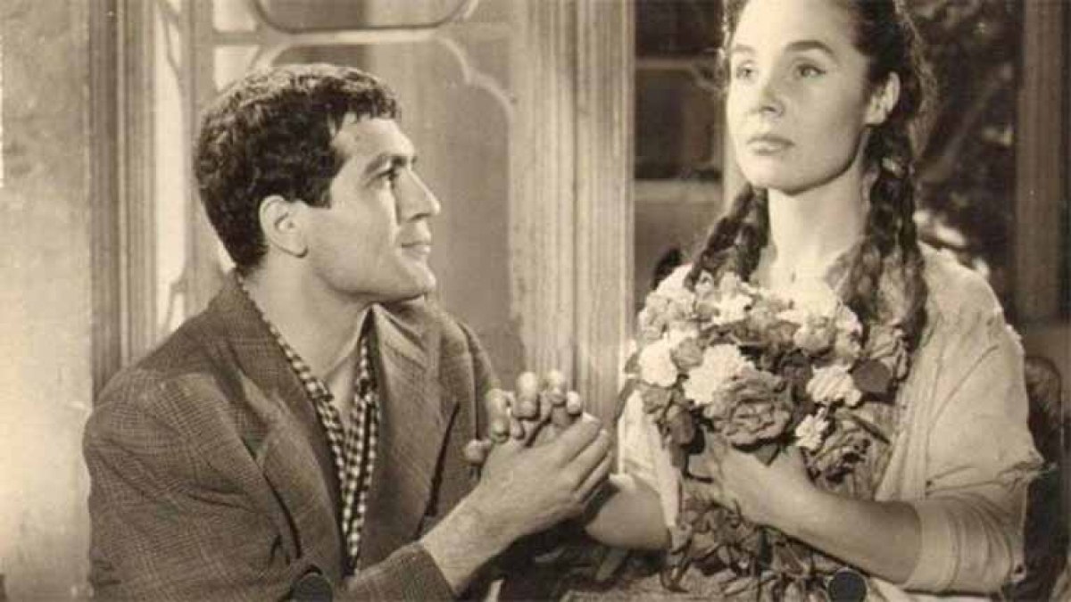 Muhterem Nur kimdir? Muhterem Nur öldü. Müslüm Gürses ile aşkları, biyografisi Muhterem Nur kimdir? Muhterem Nur öldü. Müslüm Gürses ile aşkları, biyografisi