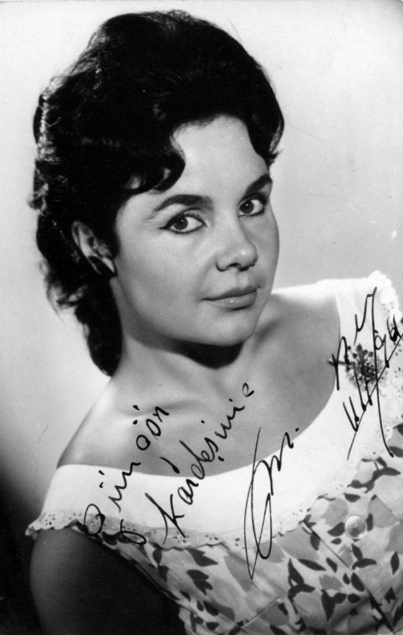 Muhterem Nur kimdir? Muhterem Nur öldü. Müslüm Gürses ile aşkları, biyografisi Muhterem Nur kimdir? Muhterem Nur öldü. Müslüm Gürses ile aşkları, biyografisi