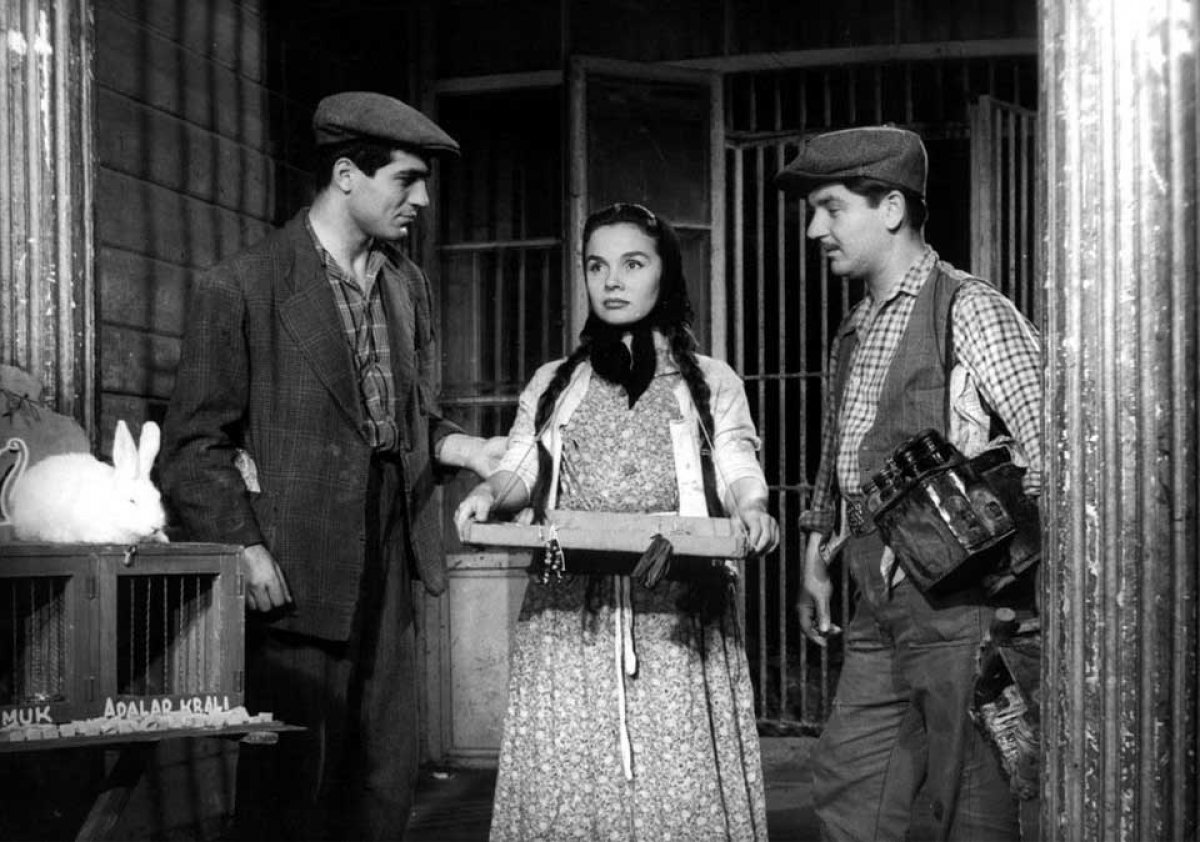 Muhterem Nur kimdir? Muhterem Nur öldü. Müslüm Gürses ile aşkları, biyografisi Muhterem Nur kimdir? Muhterem Nur öldü. Müslüm Gürses ile aşkları, biyografisi