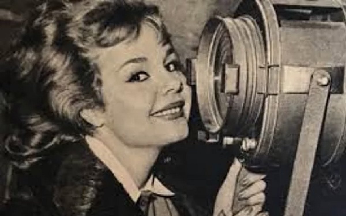 Muhterem Nur kimdir? Muhterem Nur öldü. Müslüm Gürses ile aşkları, biyografisi Muhterem Nur kimdir? Muhterem Nur öldü. Müslüm Gürses ile aşkları, biyografisi