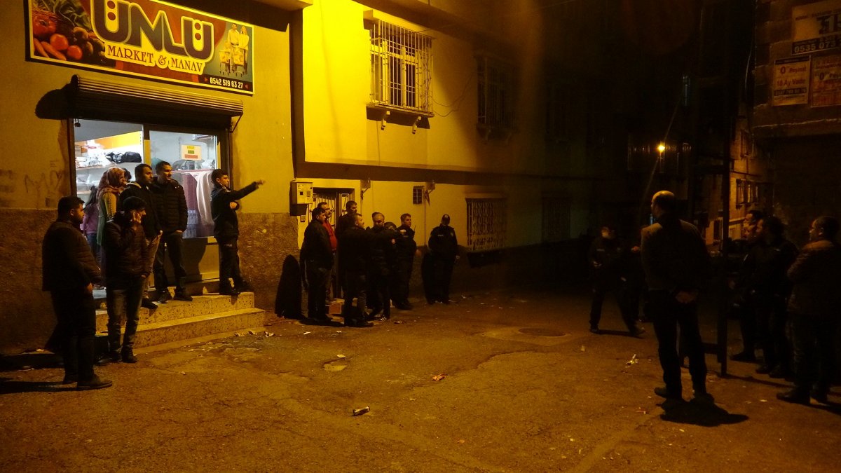 i Gaziantep'te ağabeyini vuran şahıs kendini eve kilitledi