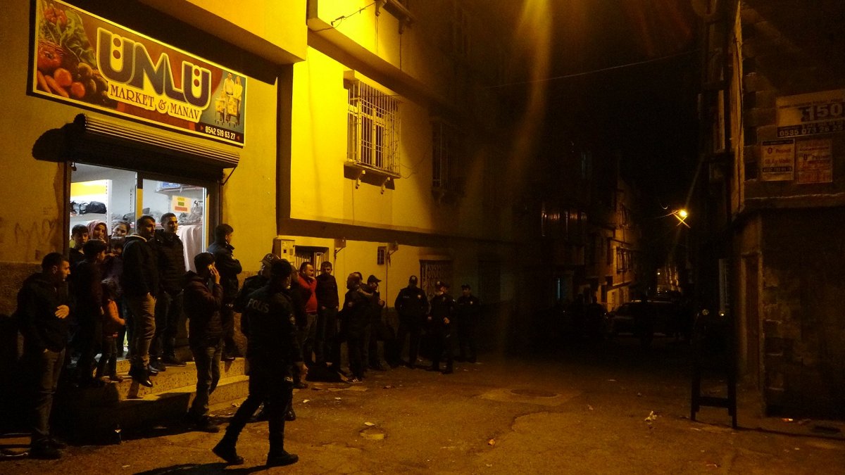 i Gaziantep'te ağabeyini vuran şahıs kendini eve kilitledi