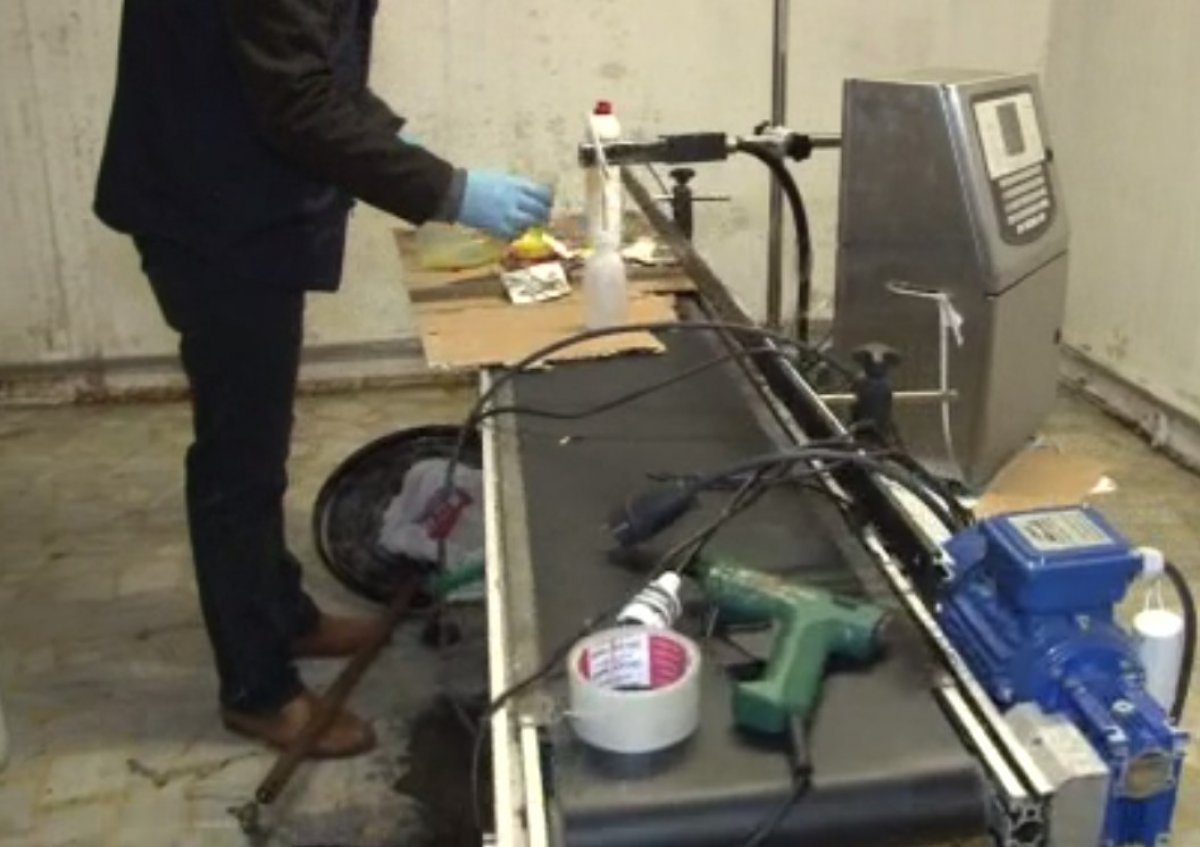 Tonlarca sahte deterjan ve dezenfektan yakalandı