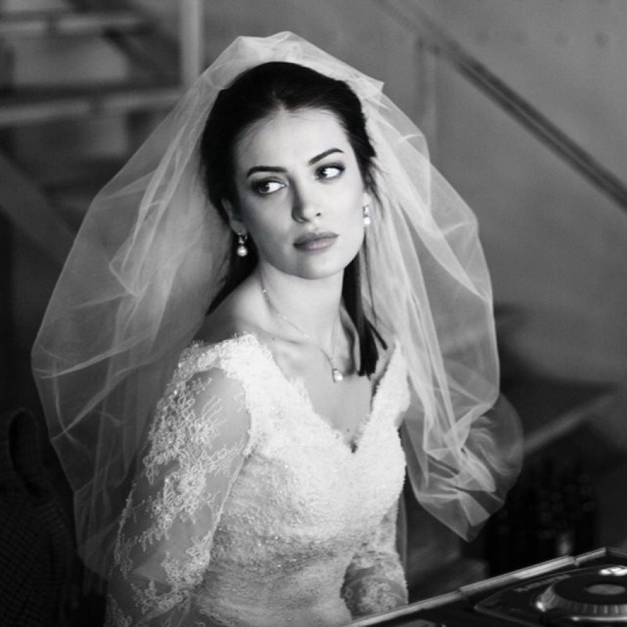 İrem Sak'ın aklı çeyrek altında