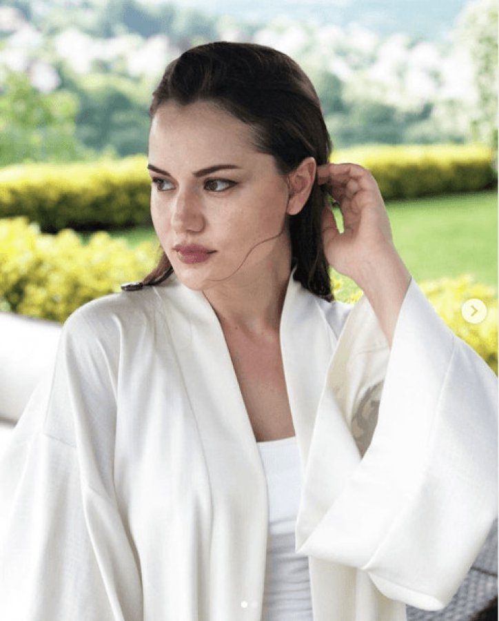 Fahriye Evcen: Biraz yavaşlayalım