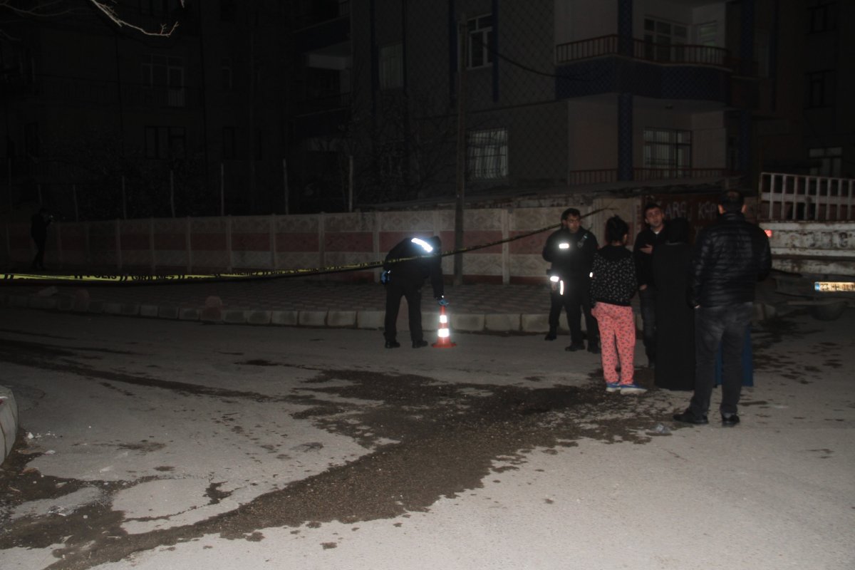 i Elazığ'da silahlı kavga: 2 yaralı