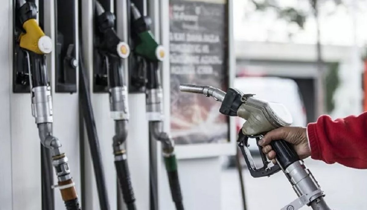 a Benzine 13 kuruş zam