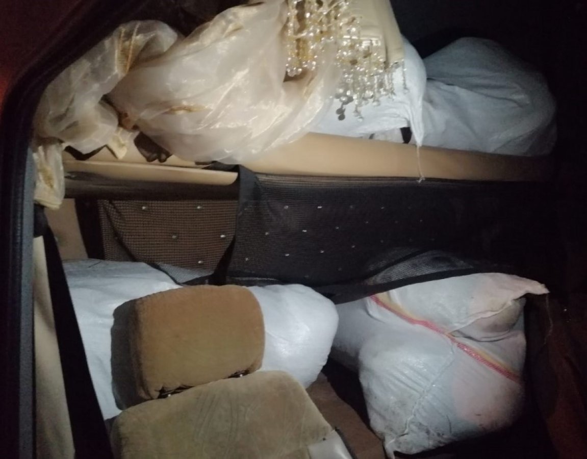 i Diyarbakır’da 114 kilo esrar ele geçirildi