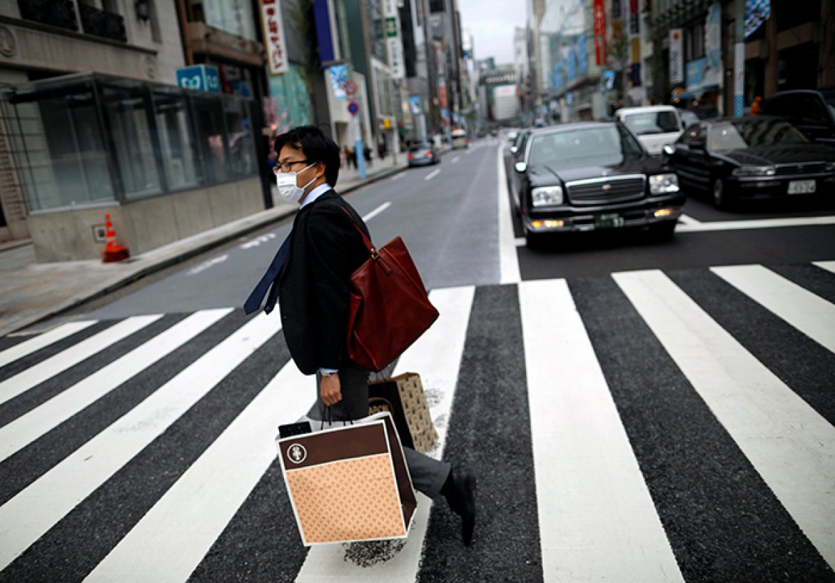 r Dünyada korona bulaşan kişi sayısı 600 bini geçti