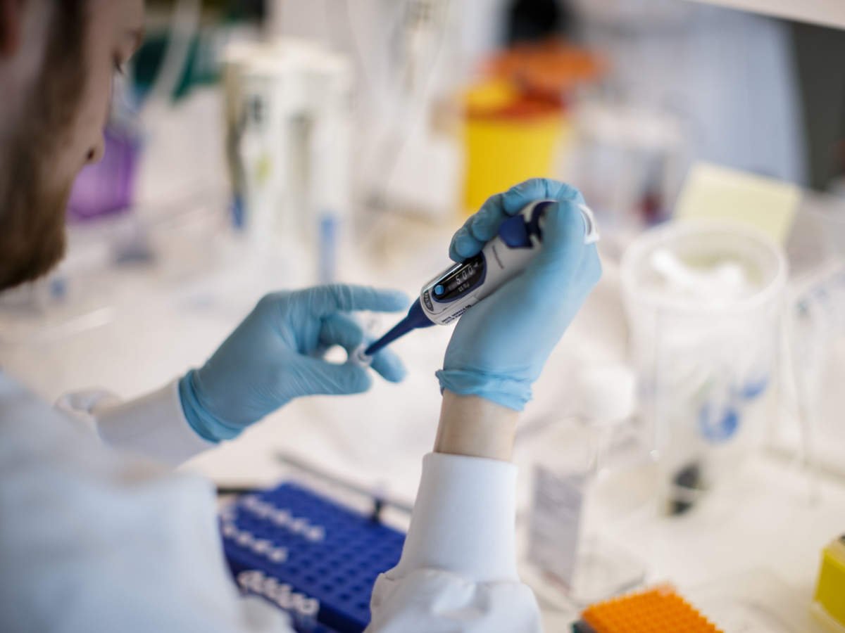 Oxford Üniversitesi, aşı çalışmalarını hızlandırdı