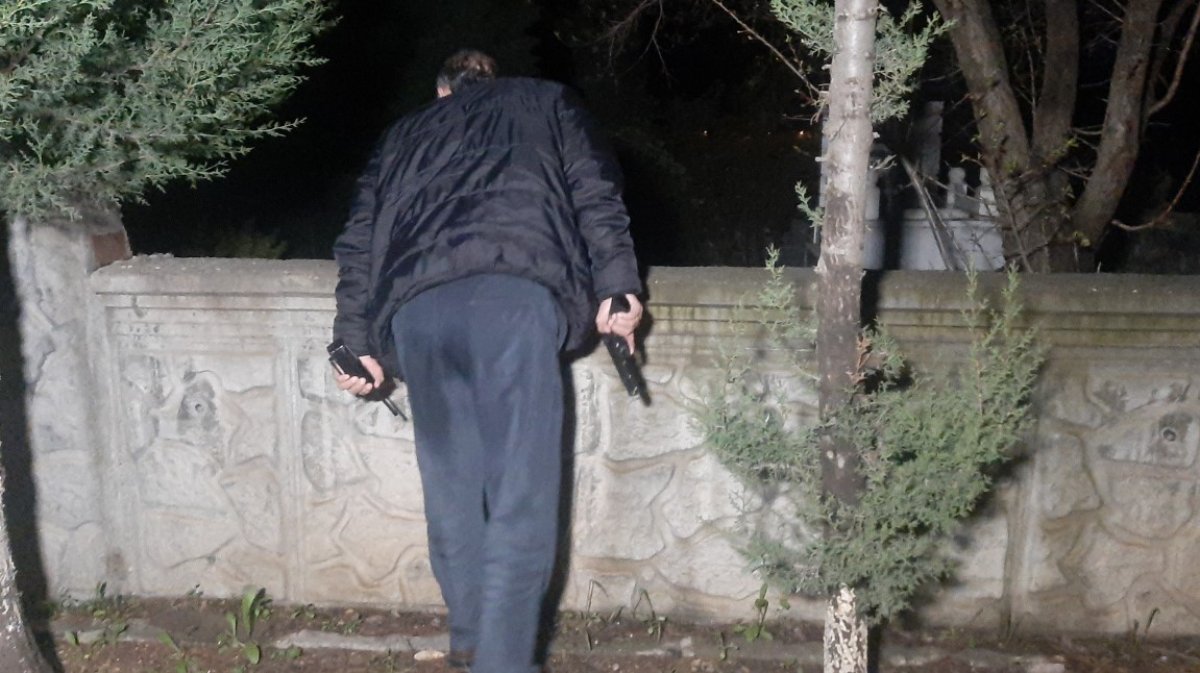 Mezarlıktan duyulan kadın çığlığı panik yarattı