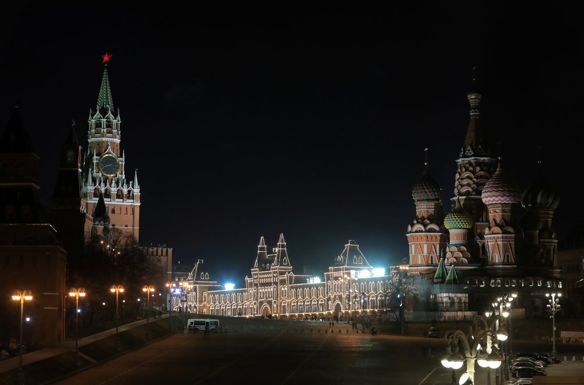 r Moskova’da koronavirüs nedeniyle sokağa çıkma yasağı