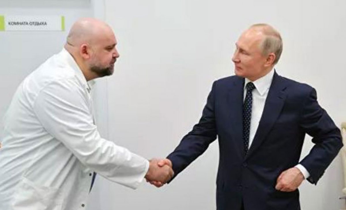 Putin'in gittiği hastanenin başhekimi koronaya yakalandı