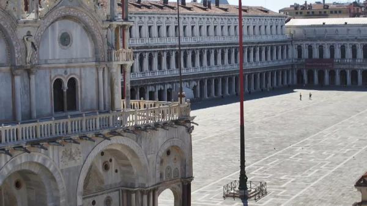 Koronavirüs kentleri ıssızlaştırdı