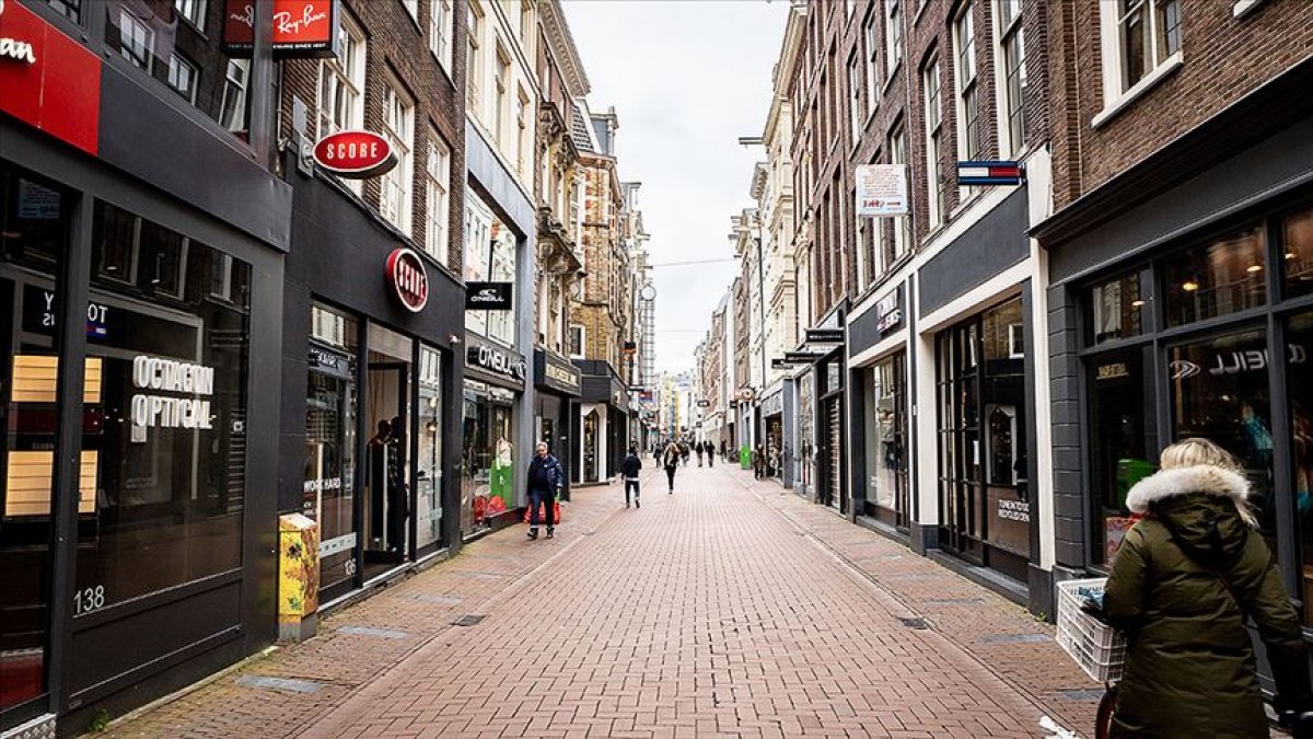 Hollanda'da koronadan ölenlerin sayısı 1173'e yükseldi