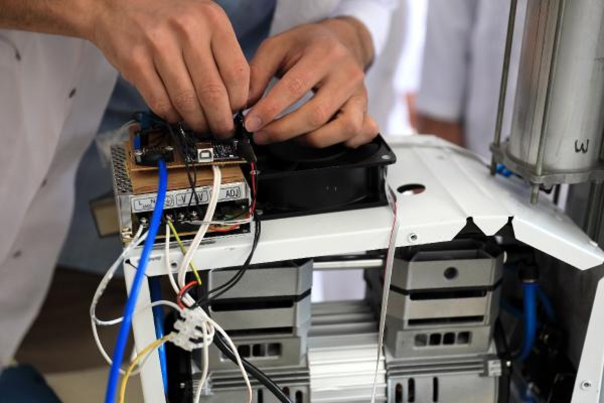 d Meslek lisesinden yarı fiyatına solunum cihazı