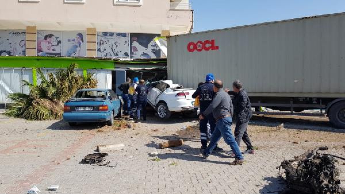 d Hatay'daki tır faciasında ölü sayısı 6'ya yükseldi