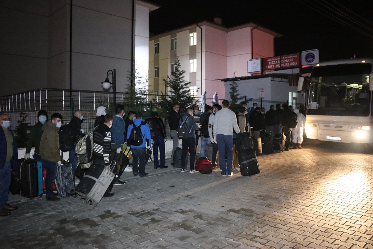 Irak'tan getirilen 334 Türk işçi Kütahya'da yurda alındı