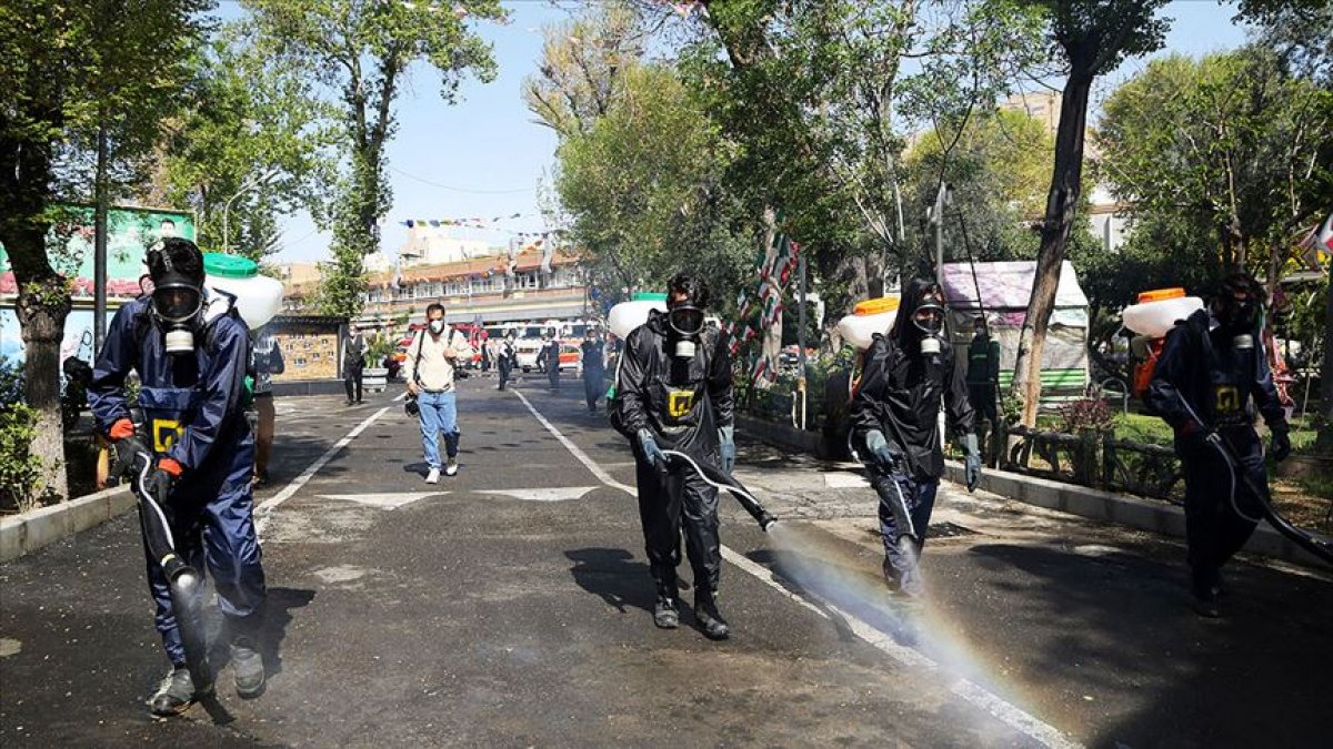 a İran'da koronadan ölenlerin sayısı 3 bin 452'ye çıktı